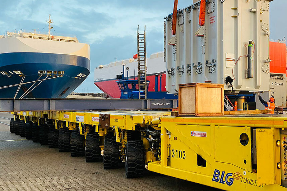 track shipments of multiple assets to one location in real time